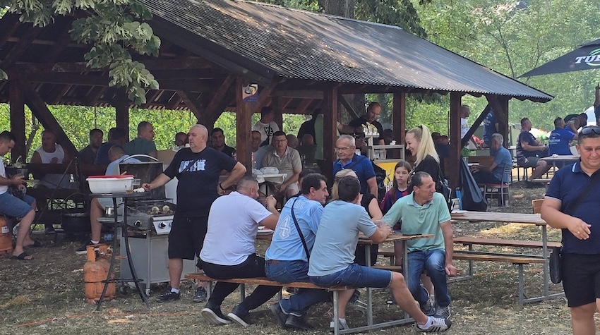 SUSRET ZAVIČAJA I DIJASPORE: LOPARE DOČEKUJU HILJADE GOSTIJU